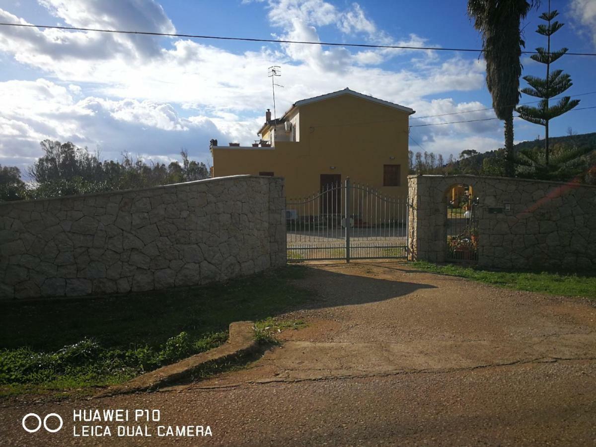 B&B Fiori Di Pesco Fertilia Dış mekan fotoğraf