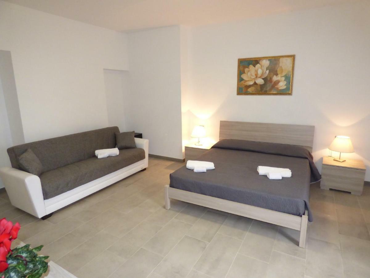 B&B Fiori Di Pesco Fertilia Dış mekan fotoğraf