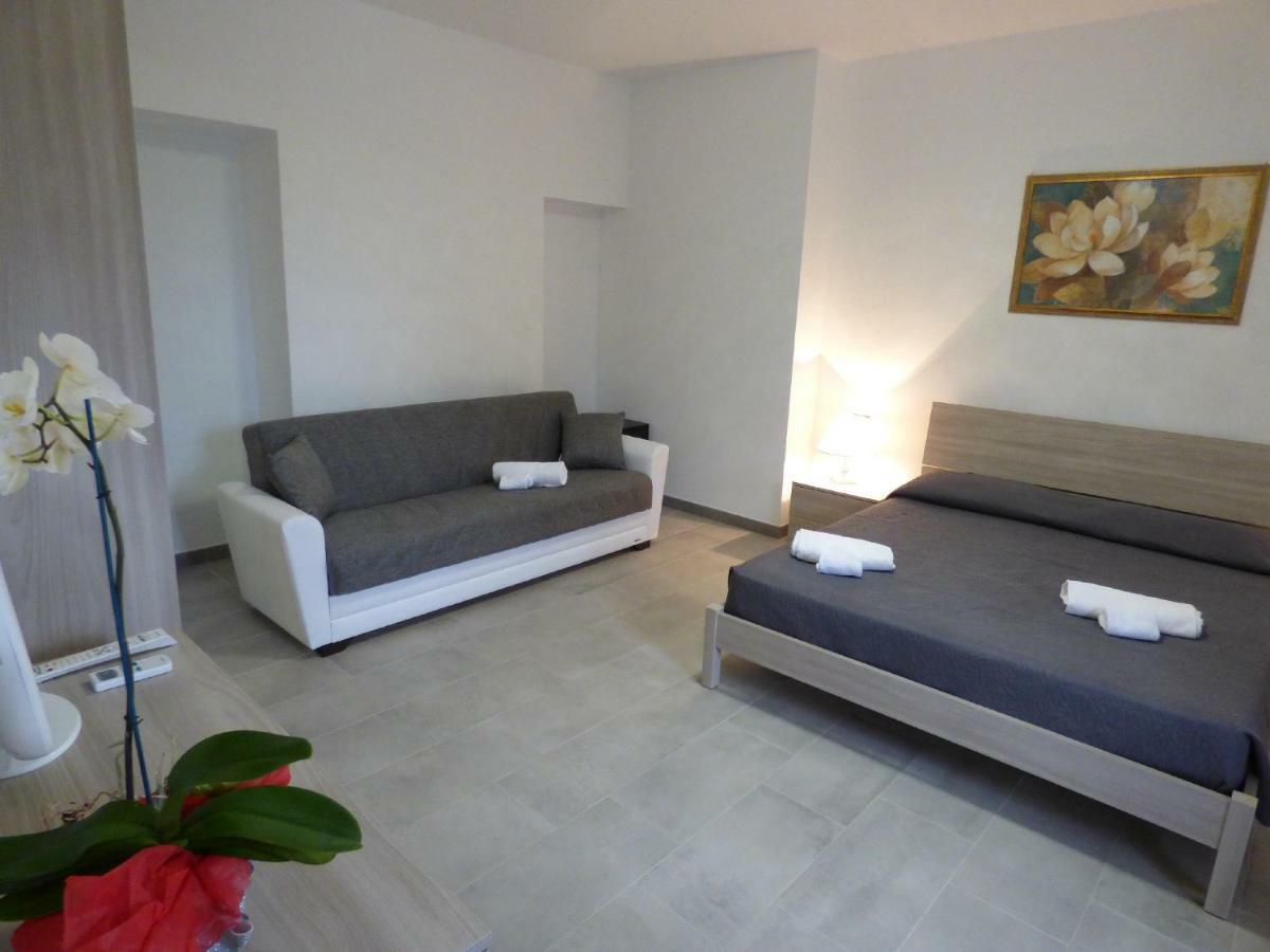B&B Fiori Di Pesco Fertilia Dış mekan fotoğraf