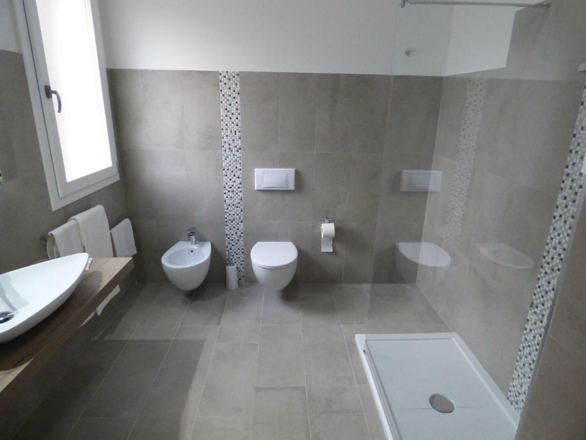 B&B Fiori Di Pesco Fertilia Dış mekan fotoğraf