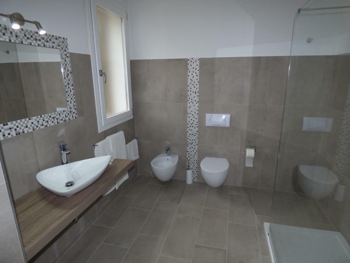 B&B Fiori Di Pesco Fertilia Dış mekan fotoğraf