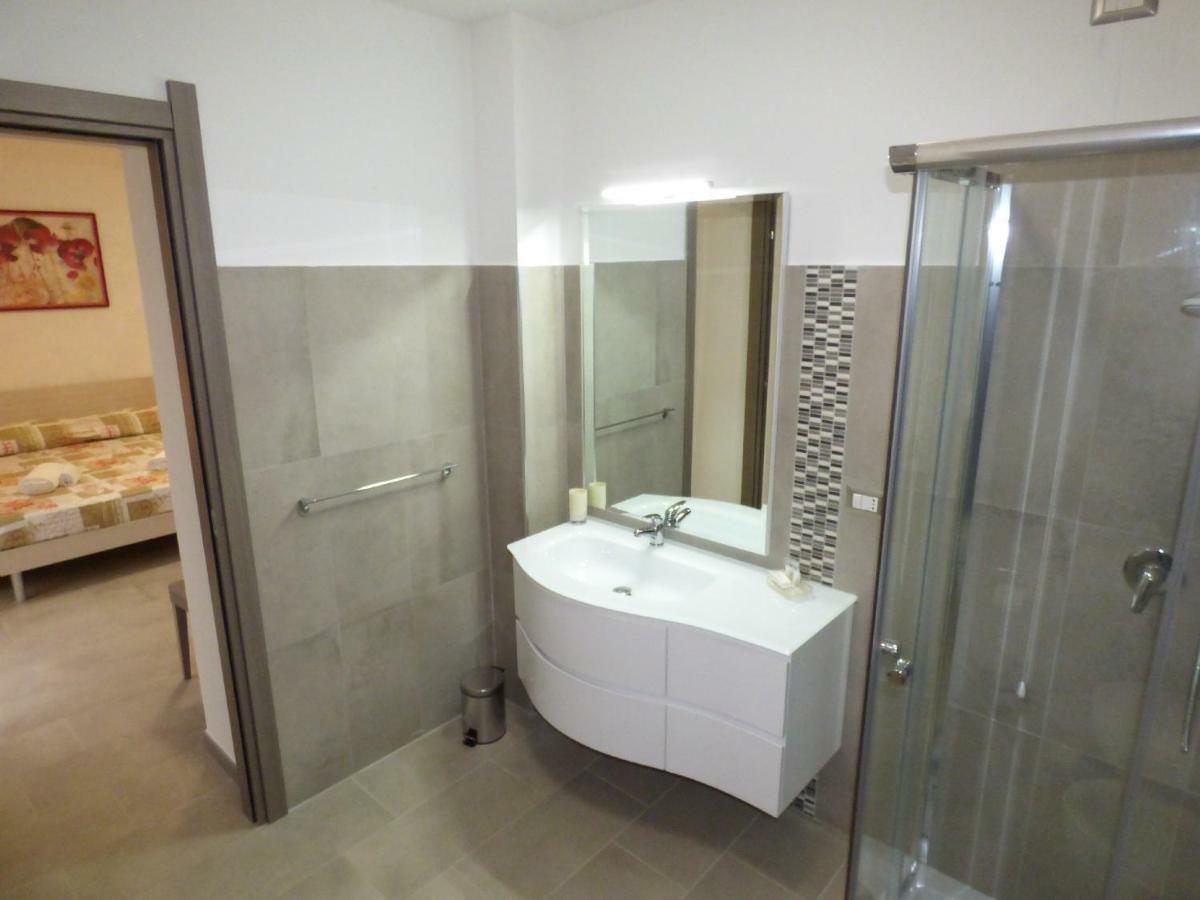 B&B Fiori Di Pesco Fertilia Dış mekan fotoğraf