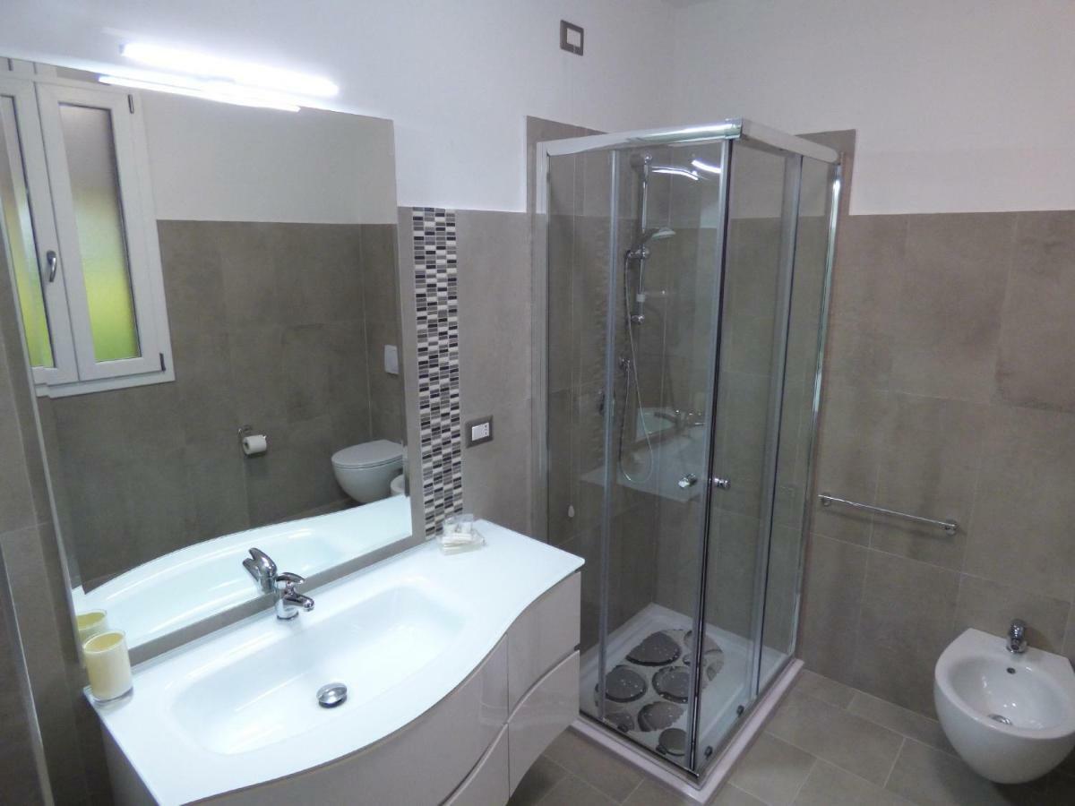 B&B Fiori Di Pesco Fertilia Dış mekan fotoğraf