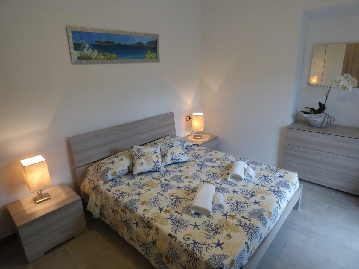 B&B Fiori Di Pesco Fertilia Dış mekan fotoğraf
