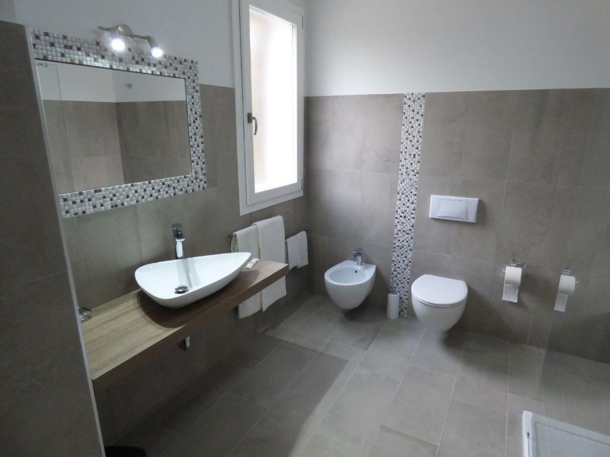 B&B Fiori Di Pesco Fertilia Dış mekan fotoğraf
