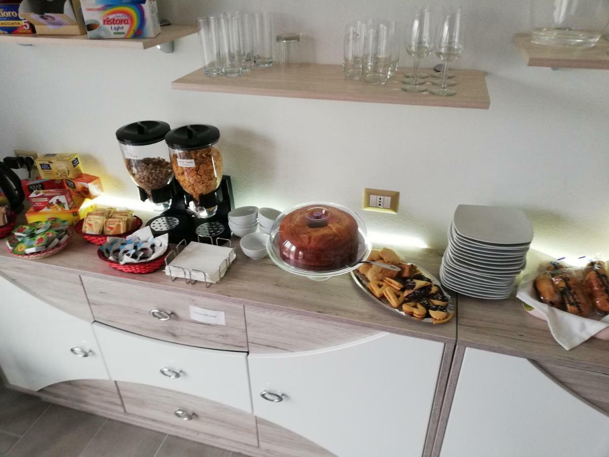 B&B Fiori Di Pesco Fertilia Dış mekan fotoğraf