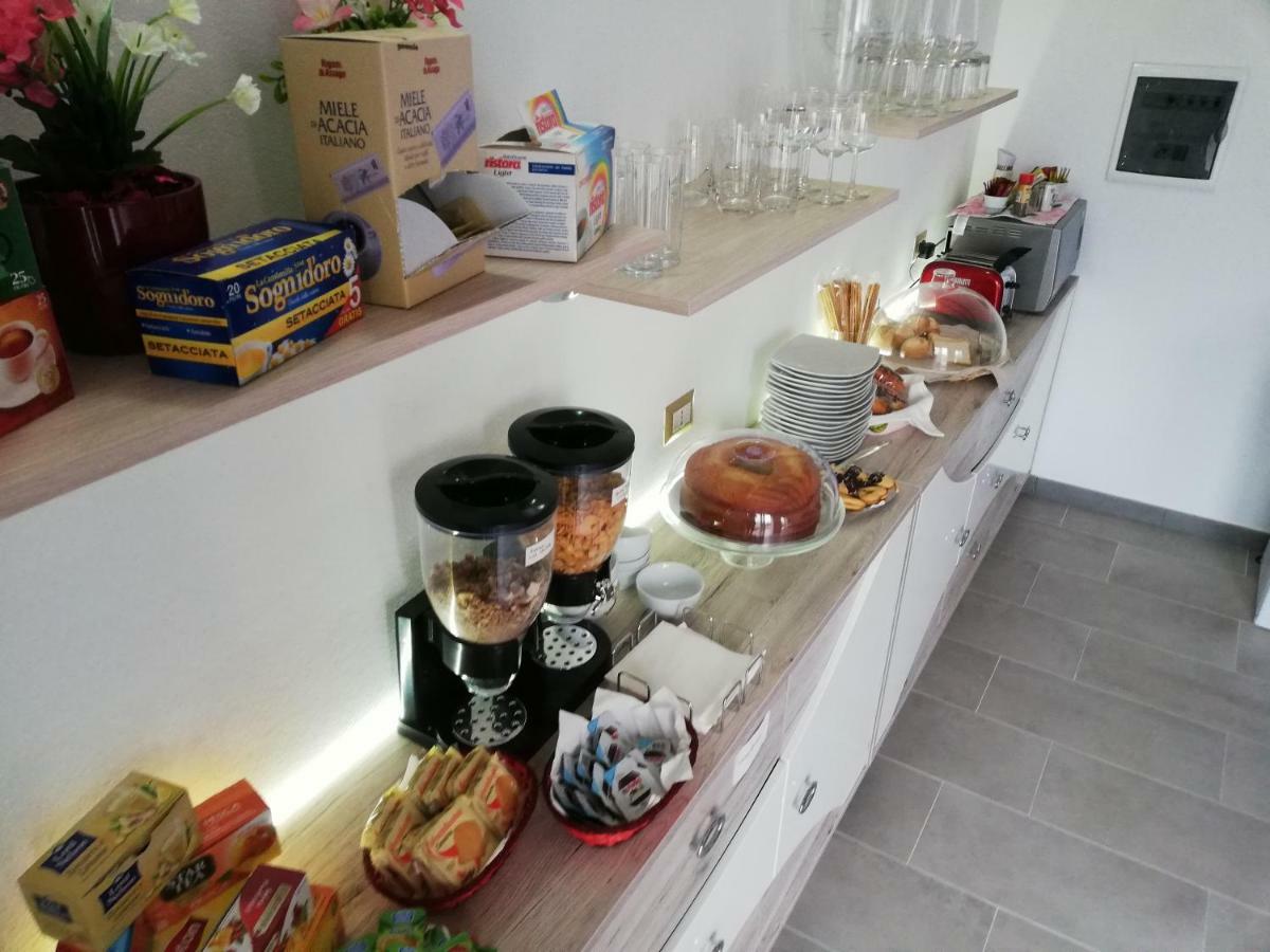 B&B Fiori Di Pesco Fertilia Dış mekan fotoğraf
