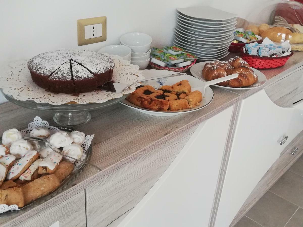B&B Fiori Di Pesco Fertilia Dış mekan fotoğraf